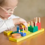 Czy zaburzenia integracji sensorycznej to autyzm? Różnice, objawy i terapia