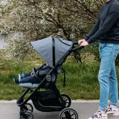 Kiedy kupić wózek dla dziecka? Uniknij błędów i wybierz najlepszy moment!