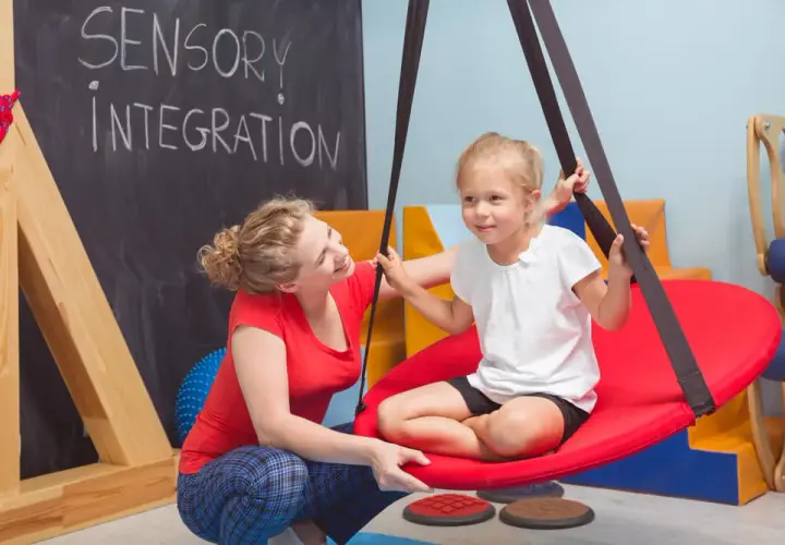 Czym jest terapia integracji sensorycznej i jak może pomóc twojemu dziecku?