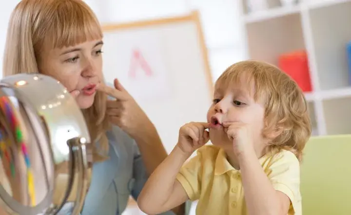 Czy zaburzenia integracji sensorycznej mijają? Sprawdź, jak terapia może pomóc